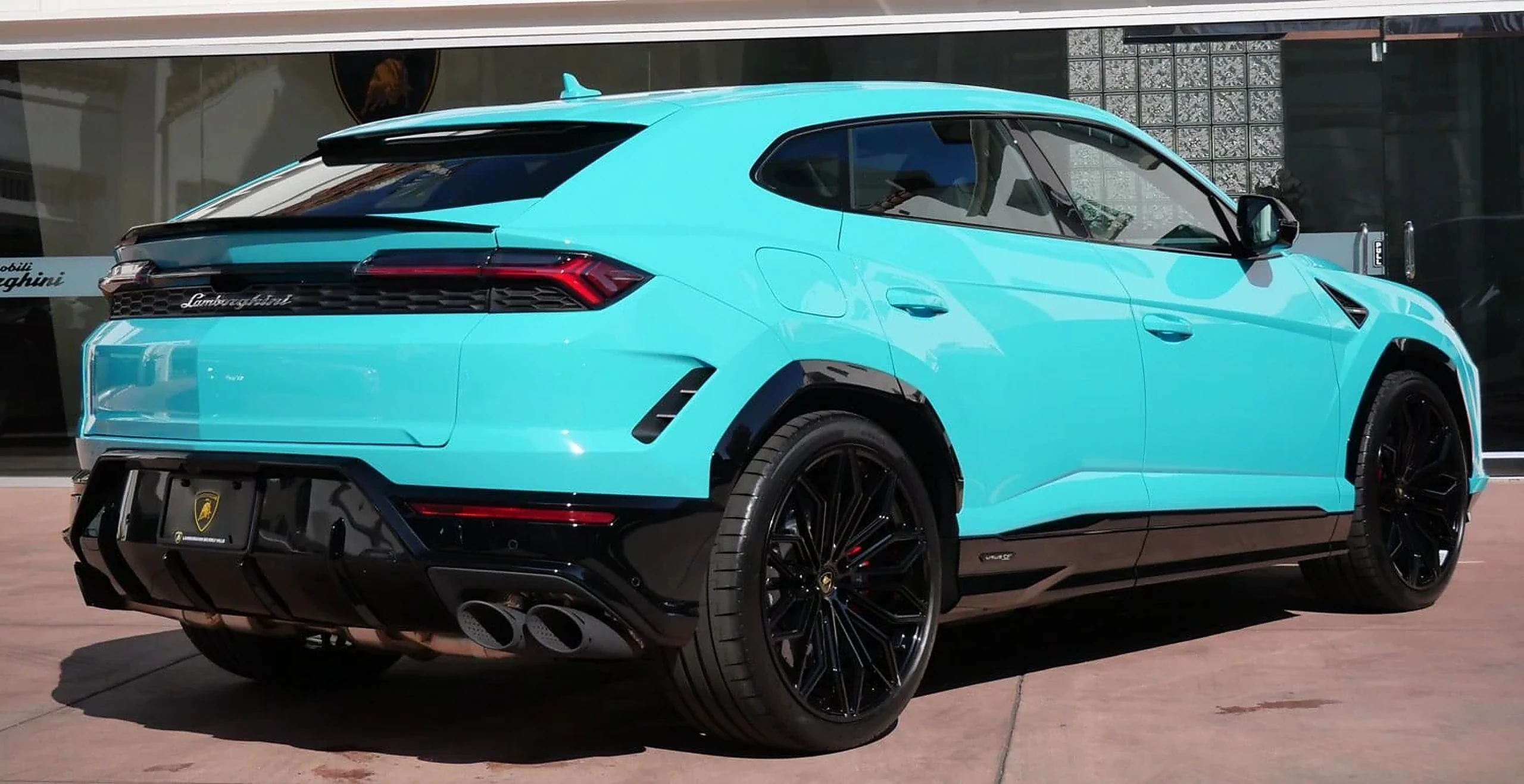 Lamborghini Urus SE detail relevant to hybrid supercar rentals on M / CARS / MIAMI