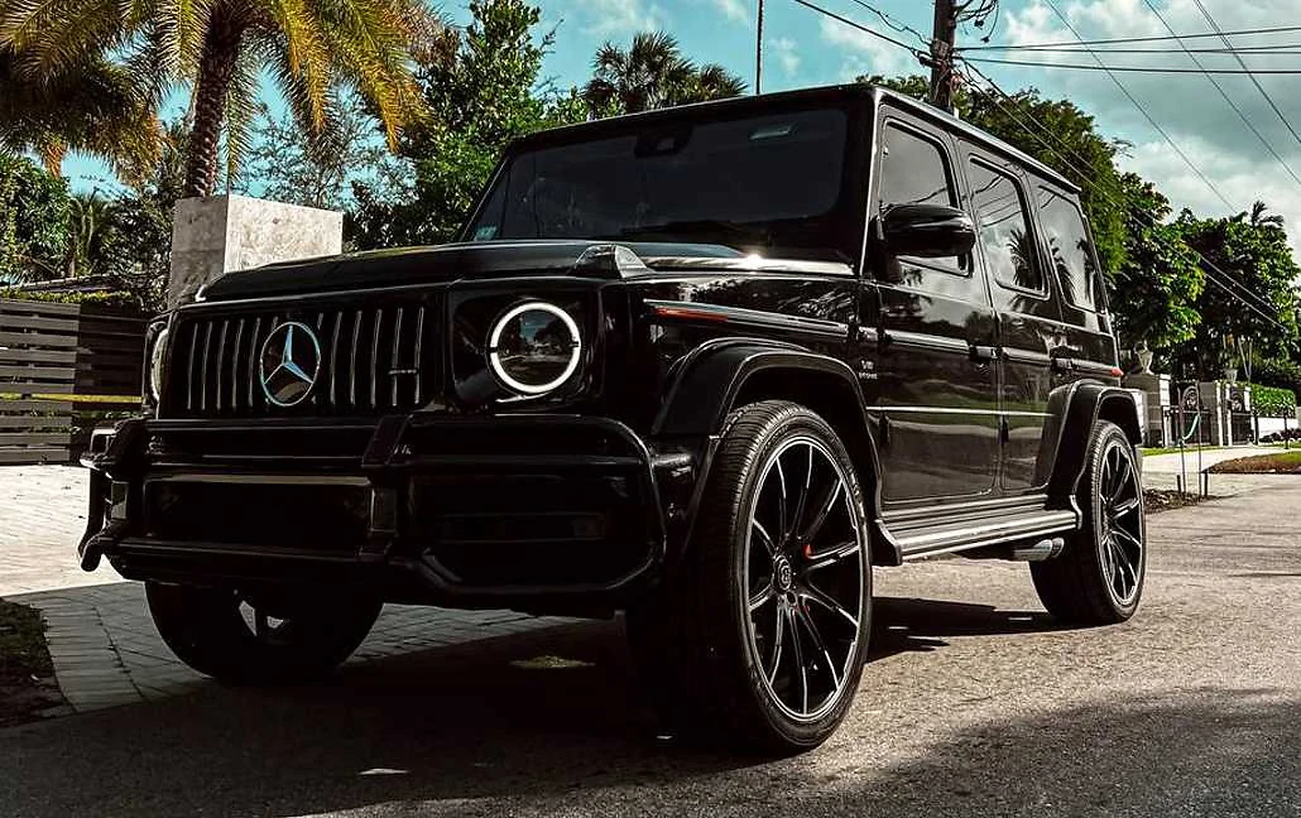 Mercedes-AMG G 63 detail relevant to holiday luxury car rentals on M / CARS / MIAMI